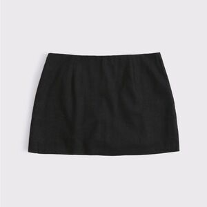 A&F Scarlett Mid Rise Linen-Blend Mini Skort